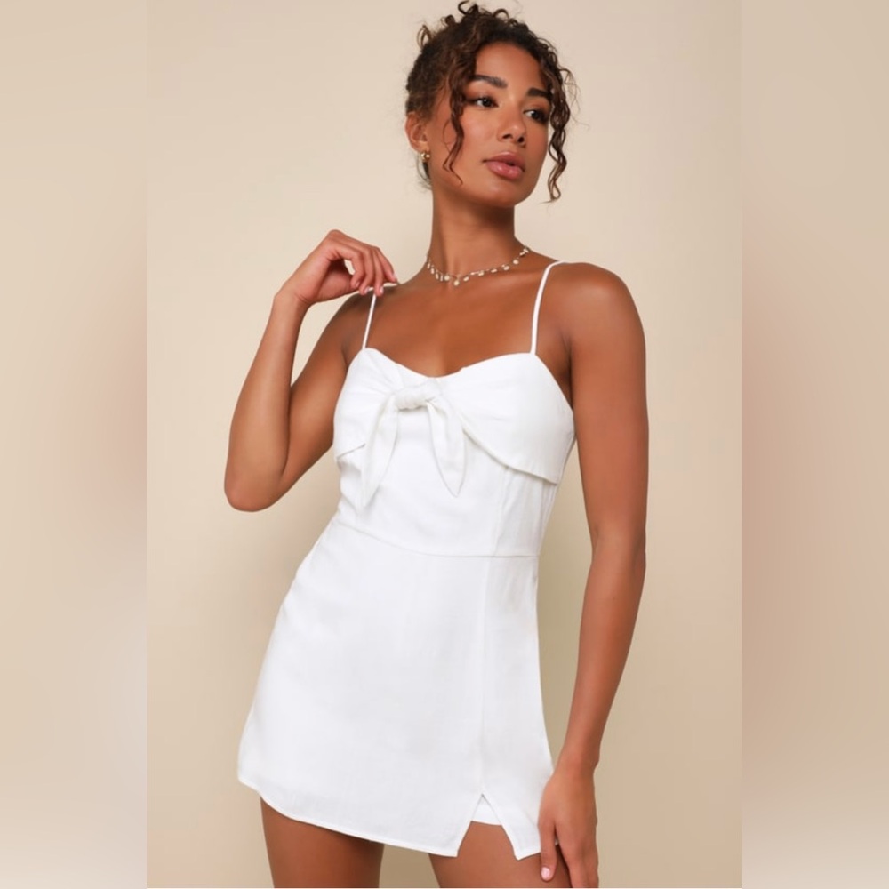 Lulu's White Linen Sleeveless Tie-Front Romper - NWT